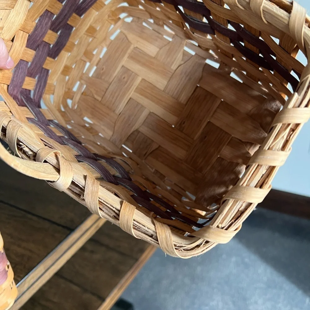 Vintage Hand Woven‎ White Oak Cherokee Gathering Davis Basket Walnut/Bloodroot